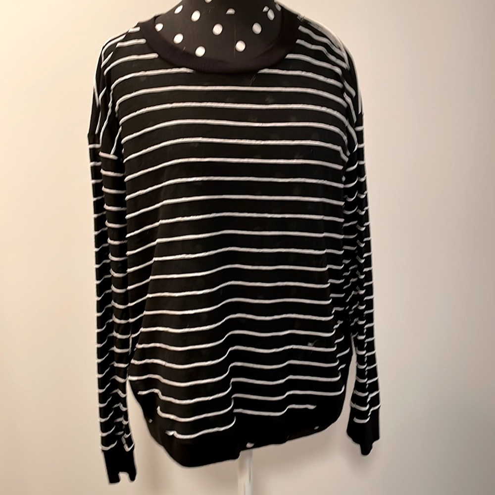 Cute Gibson top